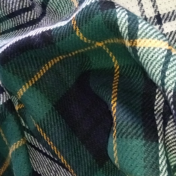 Simons Oversized Scarf - Picture 5 of 6